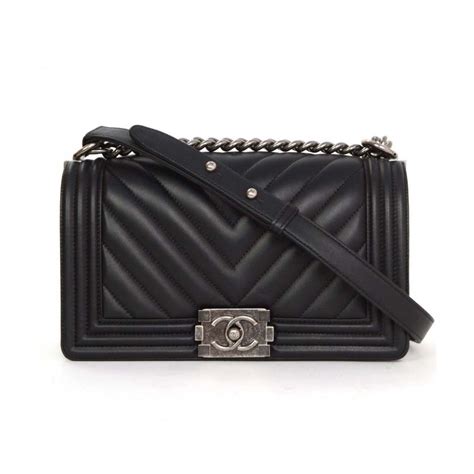 chanel boy chevron thin vs thick strip|Chanel men's bag.